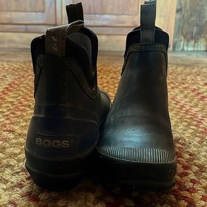 Shortie bogs rain boots. Size 7